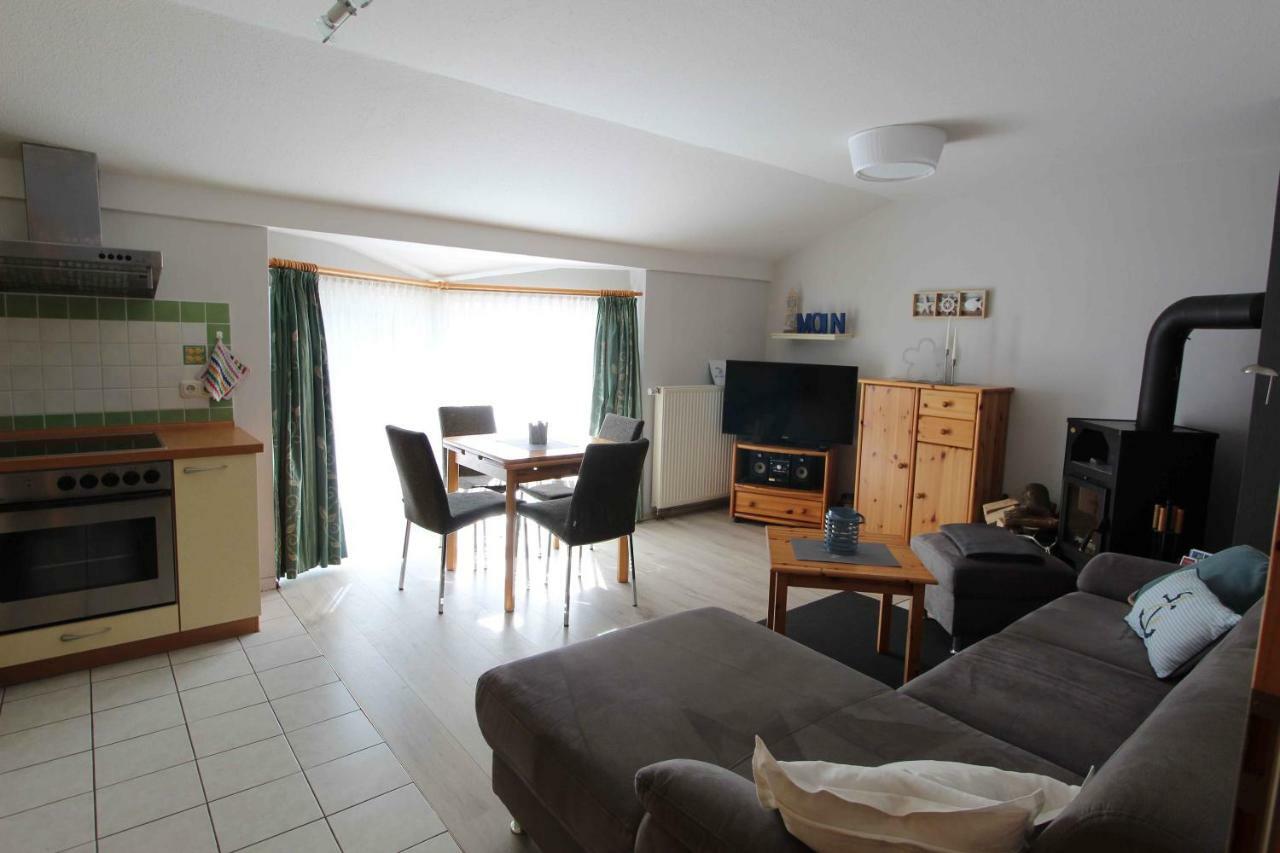 Boeltser Hus Ferienwohnungen Mit Strandkorb Und Kamin 10 Gehminuten Zum Kurtaxefreien Sandstrand Kraksdorf Luaran gambar